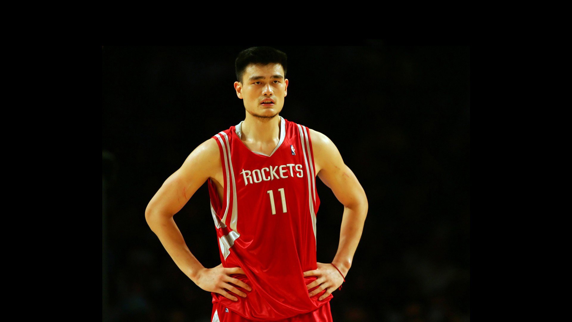 跨界混战!葡萄牙体育为NBA调整名单,布莱顿防线松动,勒沃库森门线救险成总决赛关键